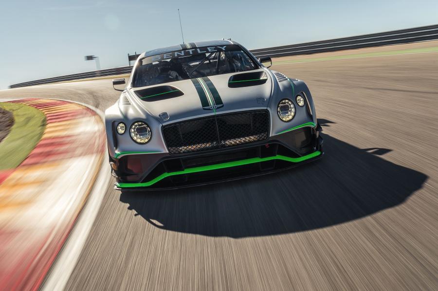  Bentley Continental GT3 2018 года  (фото 9 из 16)